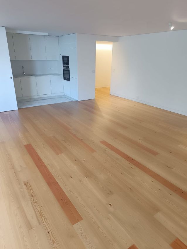 Imagem Divisão de apartamento t2 em Rua António Bessa Leite, 1628