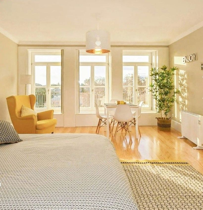 Imagem Sala de estar de apartamento t0 em Aliados - Clérigos - Carlos Alberto