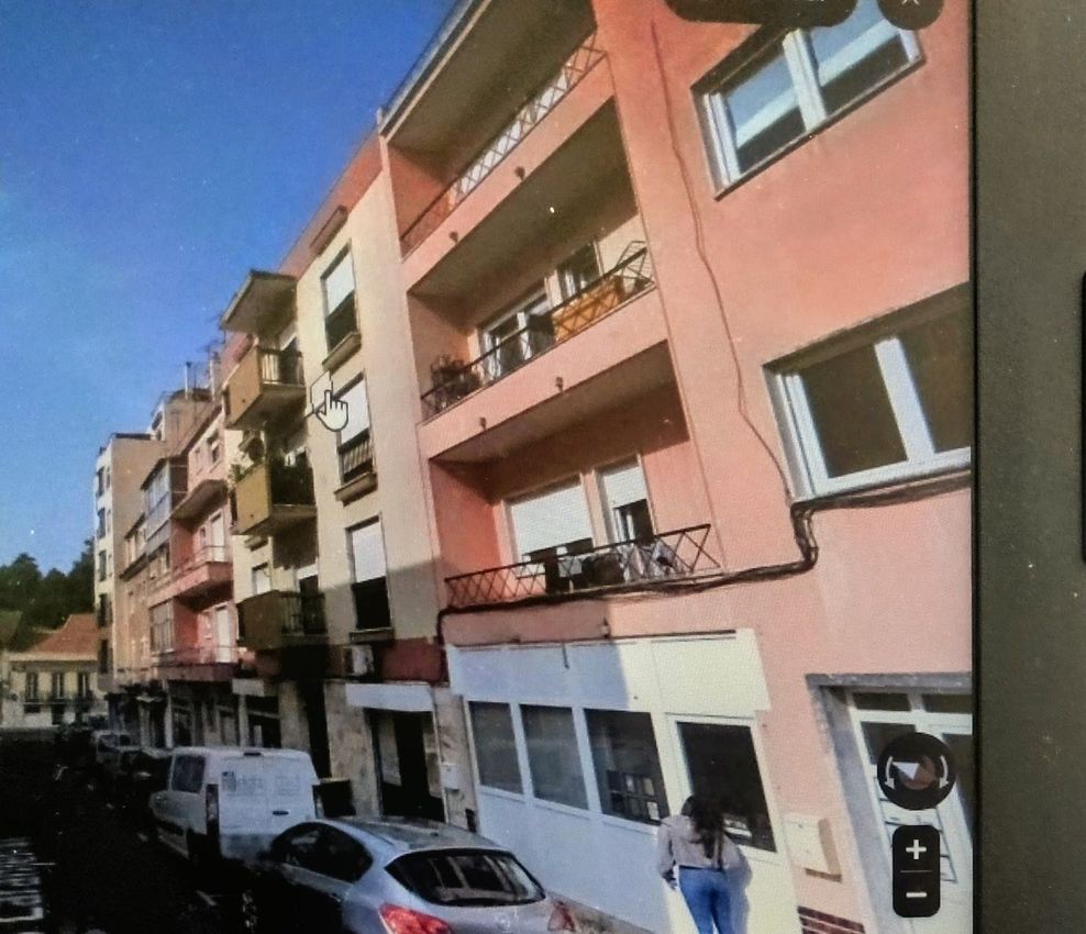 Imagem Vistas de apartamento t1 em Rua das Laranjeiras s/n