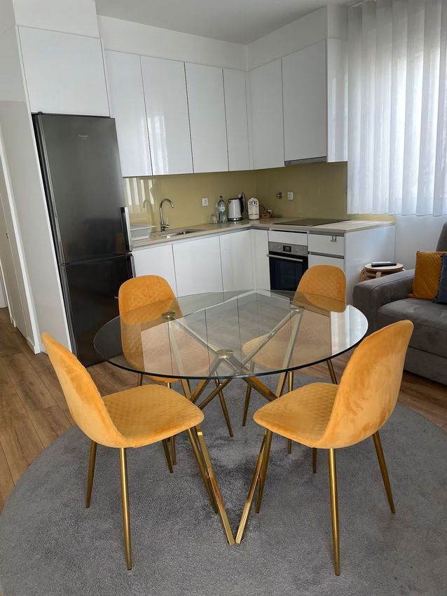 Imagem Sala de estar de apartamento t2 em Rua do Louriçal, 46