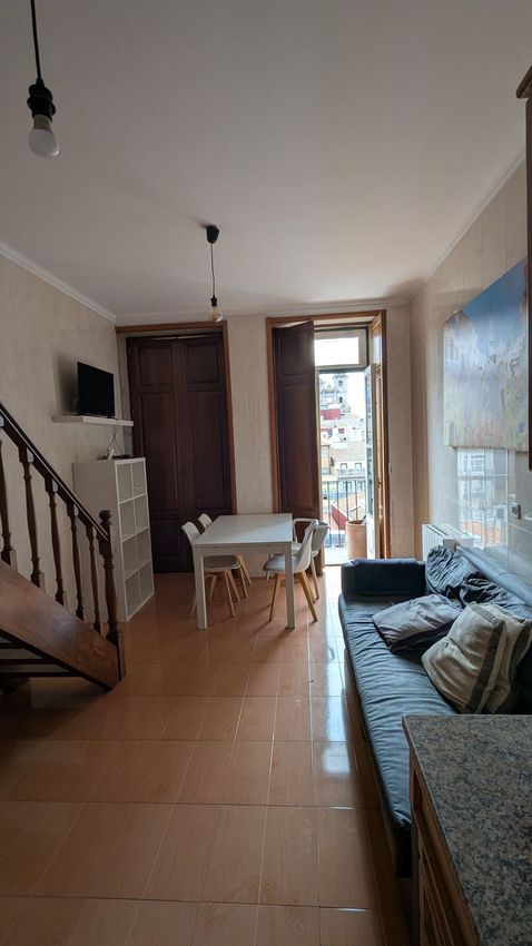 Imagem Sala de estar de apartamento t3 em Rua das Flores, 48