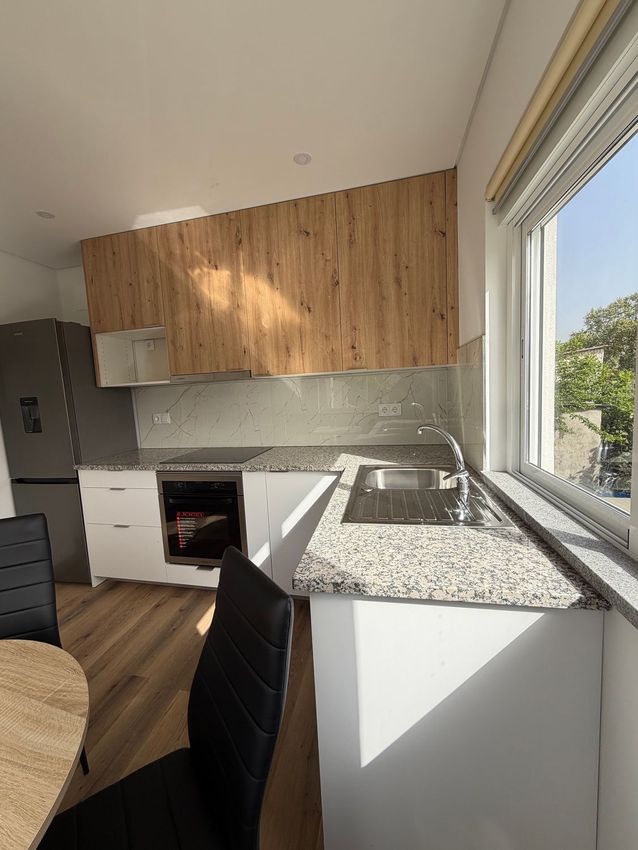 Imagem Cozinha de apartamento t1 em Rua da Ranha, 500