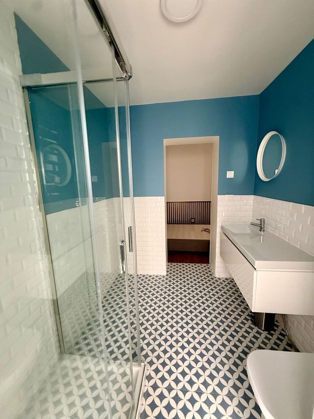 Imagem Casa de banho de apartamento t1 em Rua do Jardim Botânico, 25