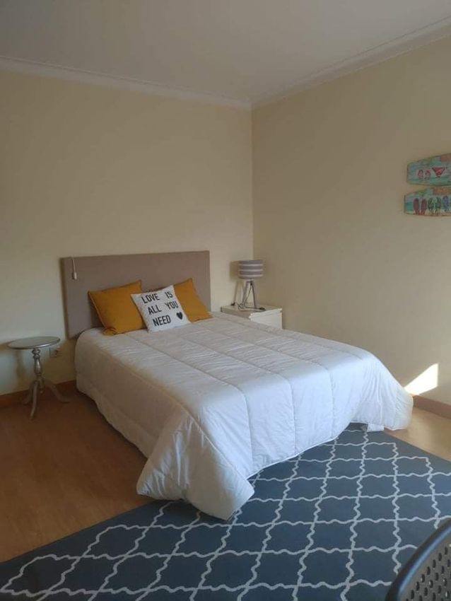 Imagem Quarto de quarto em Avenida Padre Júlio Fragata, 114