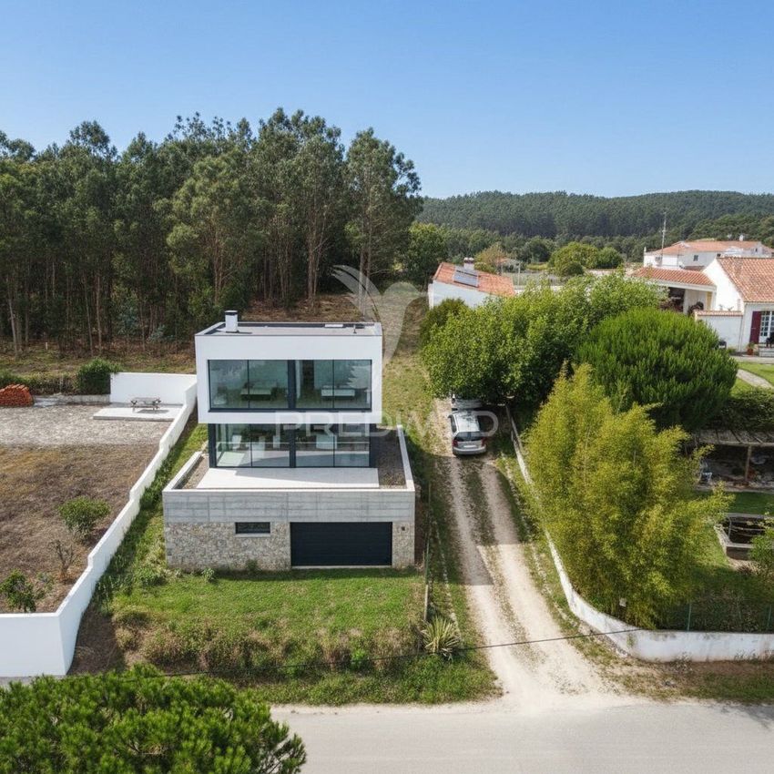 Imagem de terreno em Tornada e Salir do Porto
