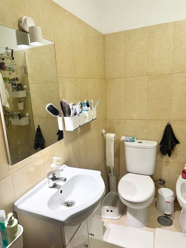 Imagem Casa de banho de quarto em Rua José Rodrigues da Silva Júnior, 321