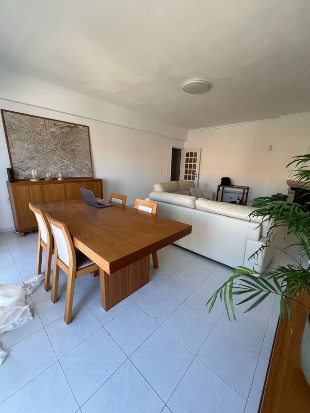 Imagem Sala de estar de quarto em Alvide - Abuxarda