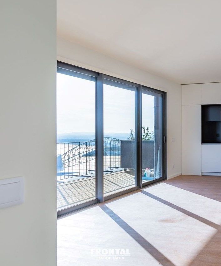 Imagem Sala de jantar de apartamento t1 em Corujeira - Bonjóia