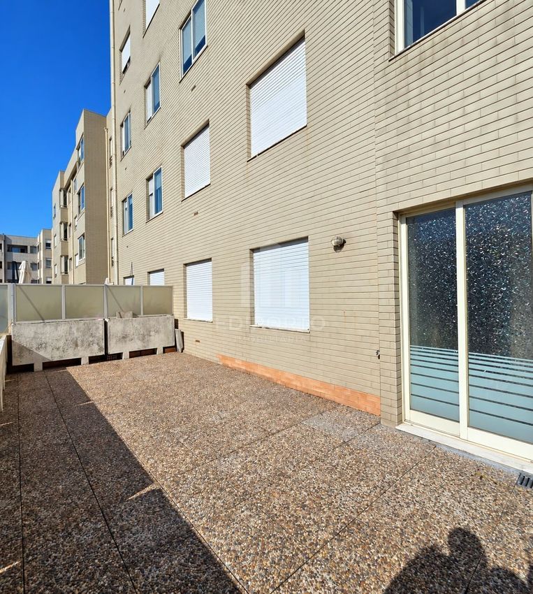 Imagem Vistas de apartamento t2 em Custóias