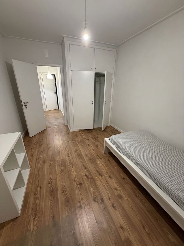 Imagem Quarto de quarto em Avenida Jorge Lemos, 92