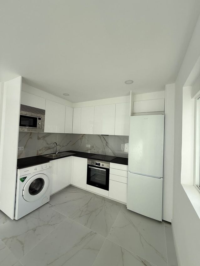 Imagem Cozinha de apartamento t2 em Rua António Nobre, 11 a