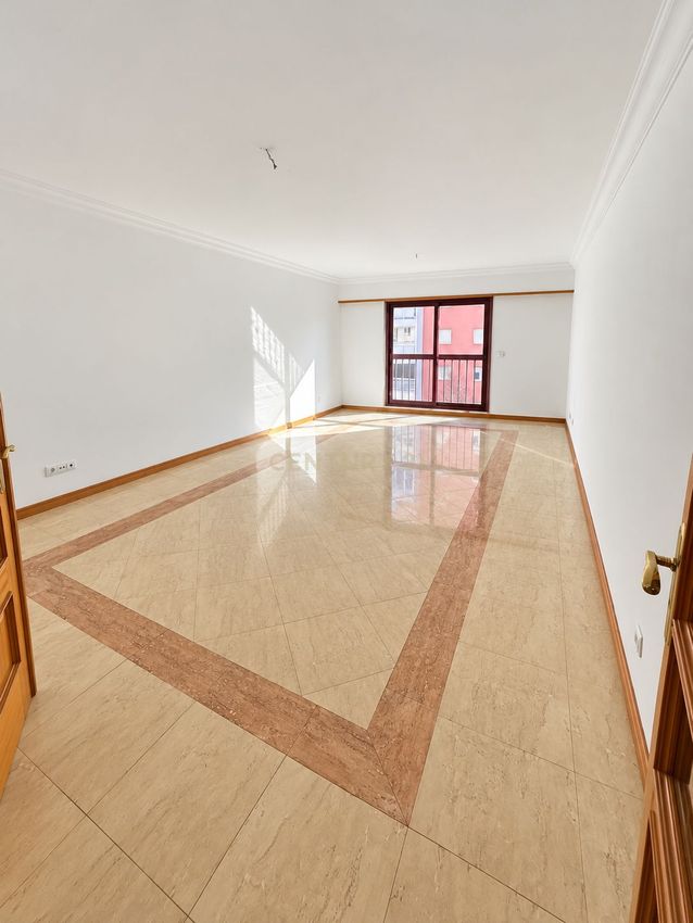 Зображення Кімната, квартира t3, Rua Fernando Lopes Graça, 6