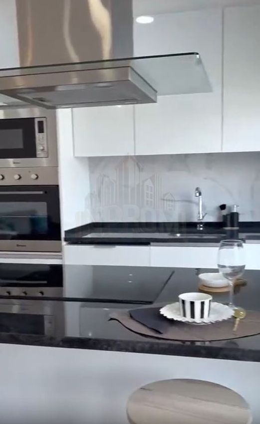 Imagem Cozinha de apartamento t3 em Alto dos Moinhos