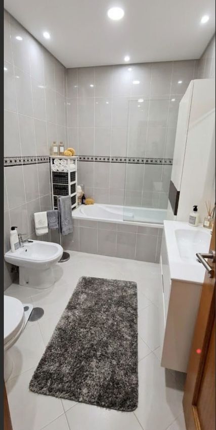 Imagem Casa de banho de apartamento t2 em Rua Casal, 176