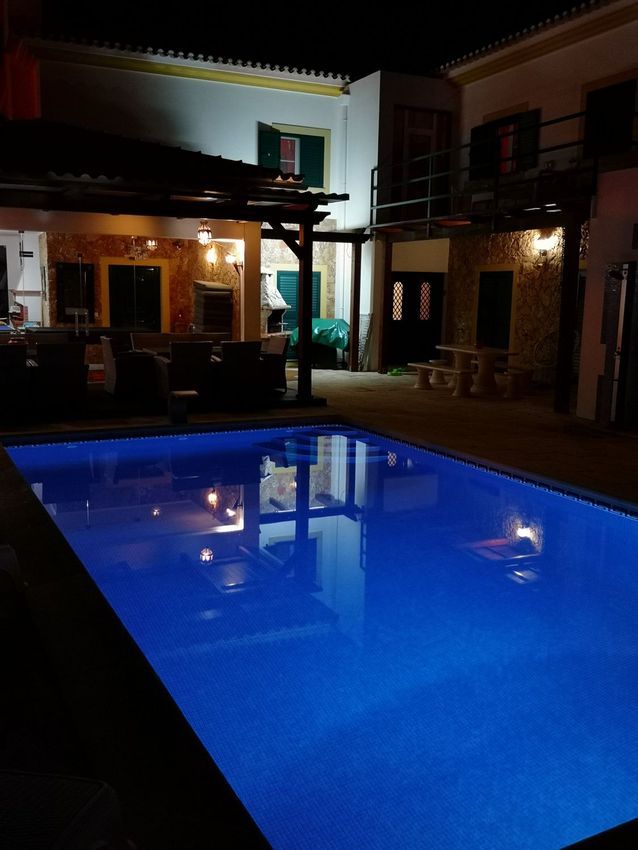 Imagem Piscina de  moradia independente em Urbanização Quinta do Sobral, 168