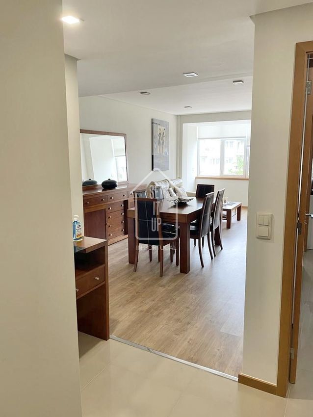 Imagem Sala de estar de apartamento t4 em Rua de Pedro Hispano