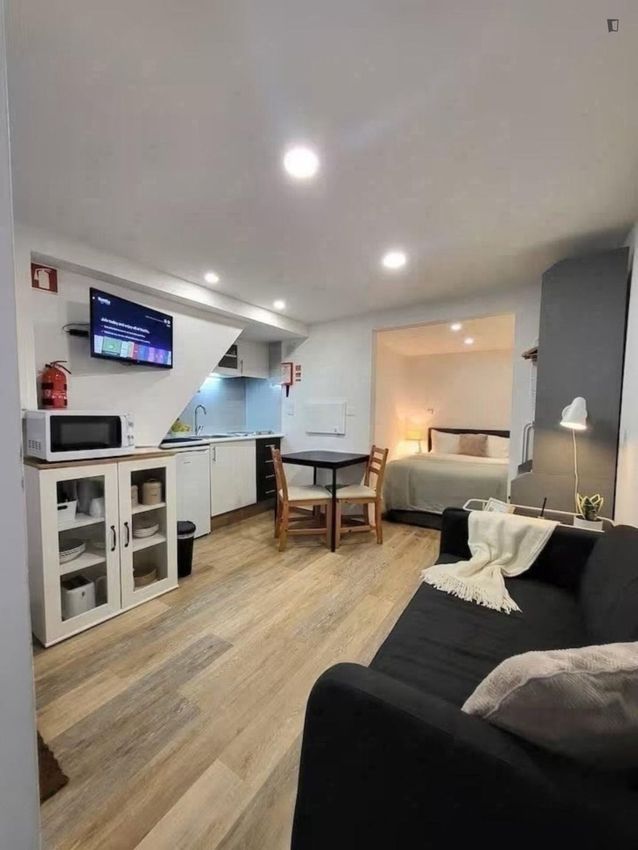Imagem Sala de estar de apartamento t0 em Travessa do Forno aos Anjos