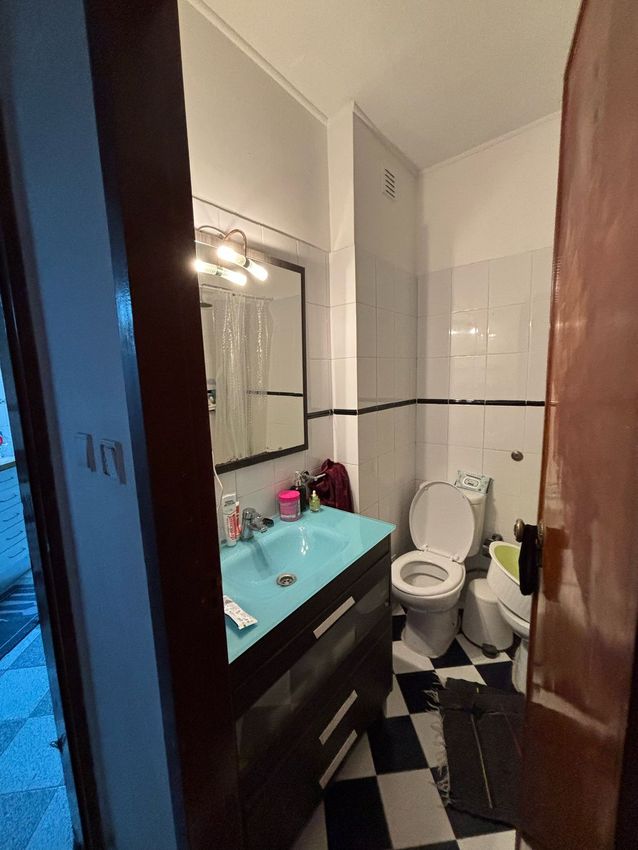 Imagem Casa de banho de apartamento t3 em Rua da Azenha, 1 a