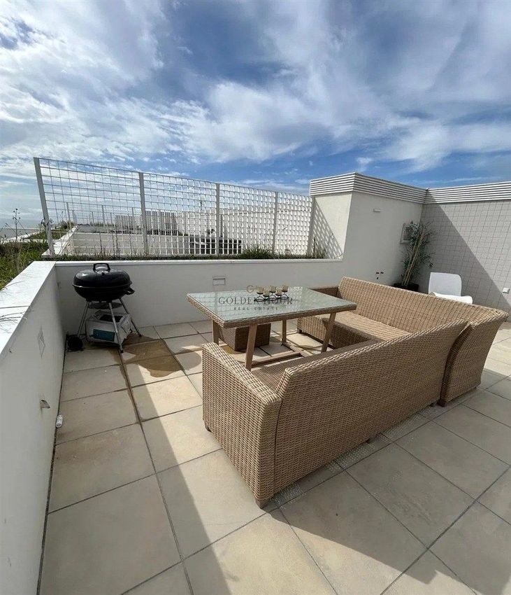 Imagem Pátio de apartamento t2 em Lavadores