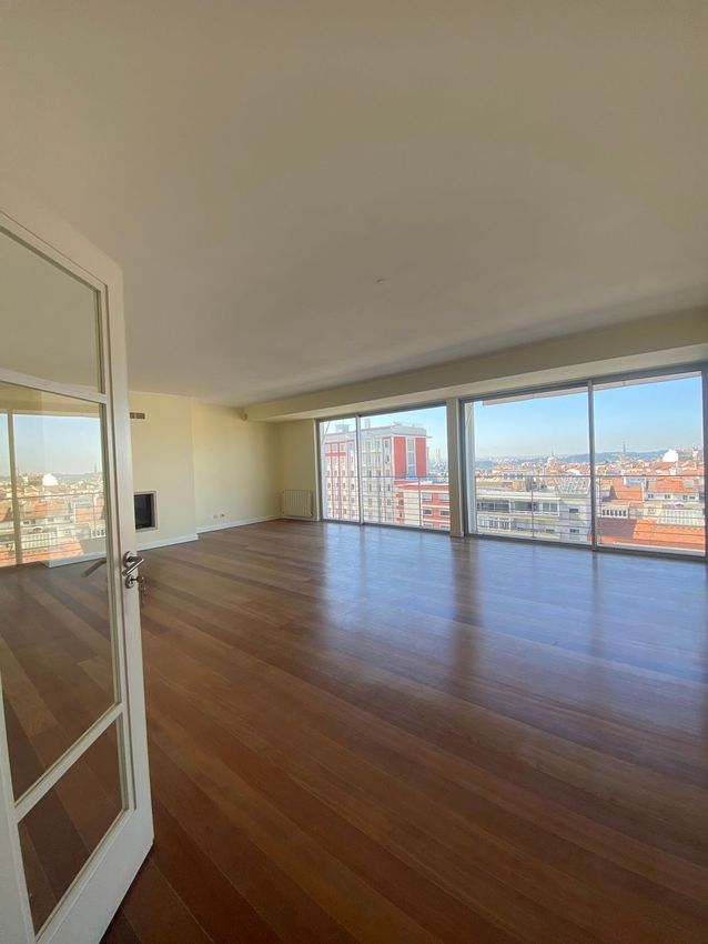 Imagem Divisão de apartamento t3 em Amoreiras