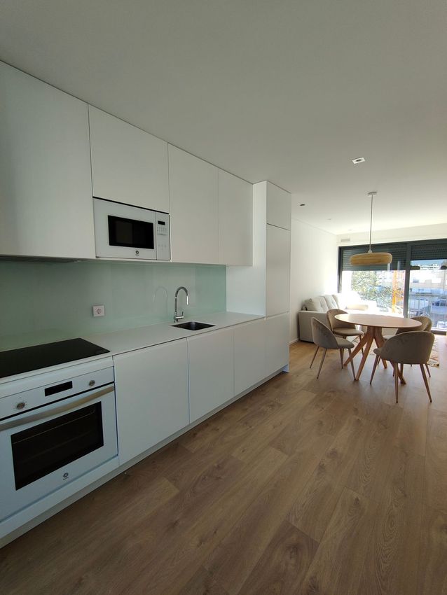 Imagem Cozinha de apartamento t1 em Rua Horácio Marçal