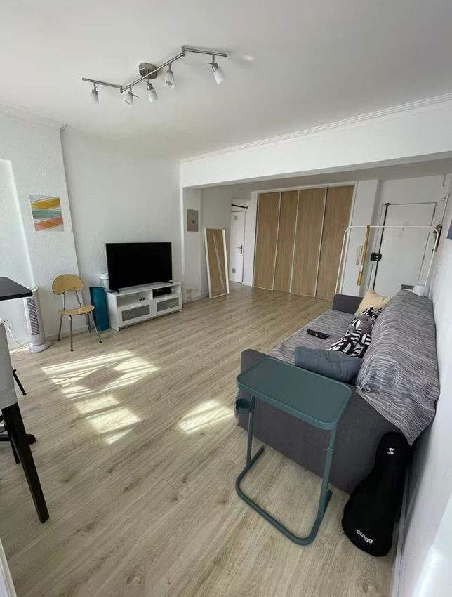 Imagem Sala de estar de apartamento t1 em Santo António