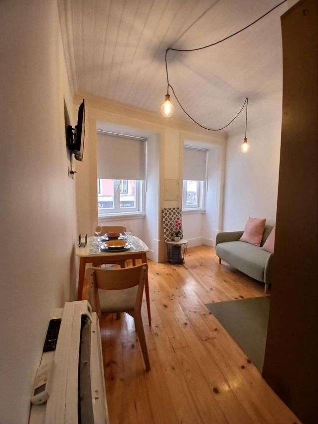 Imagem Sala de estar de apartamento t0 em Rua Visconde da Luz