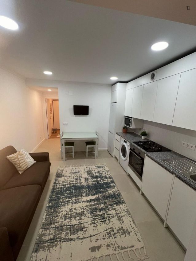 Imagem Cozinha de apartamento t1 em Rua Doutor Augusto Rocha