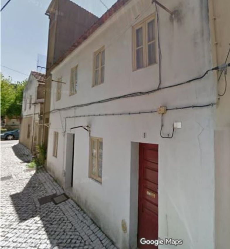 Imagem Fachada de  moradia em banda em Travessa da Várzea, 7 e 9