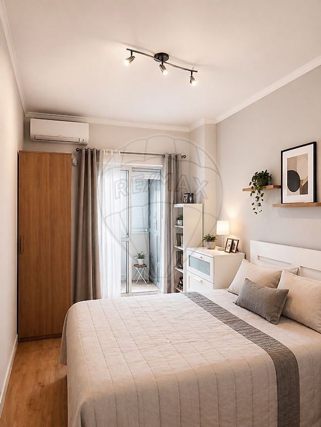Imagem de apartamento t3 em Rua André de Gouveia
