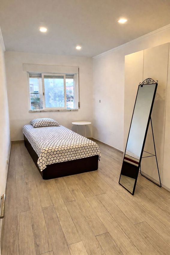 Imagem Quarto de quarto em Avenida Padre Alberto Neto, 56