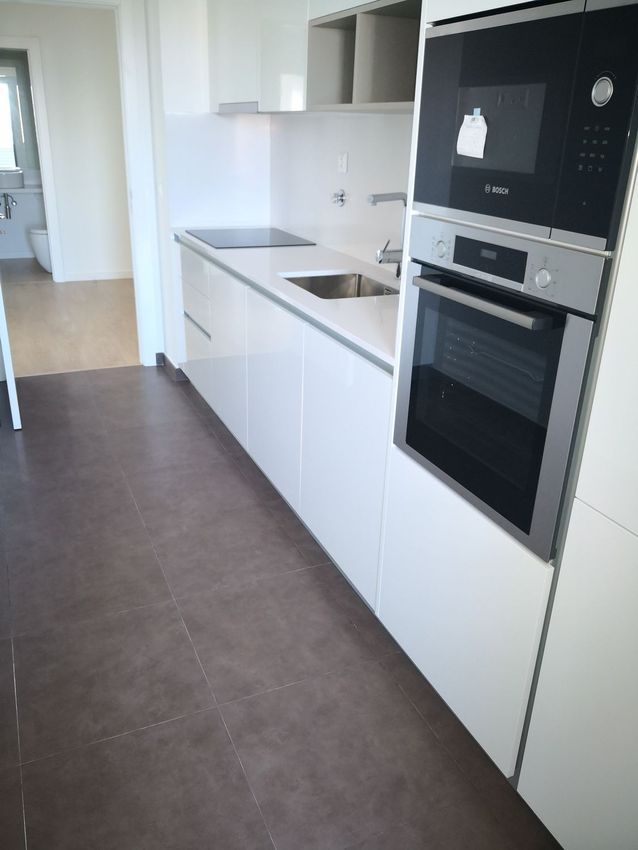 Imagem Cozinha de apartamento t2 em Avenida David Mourão-Ferreira