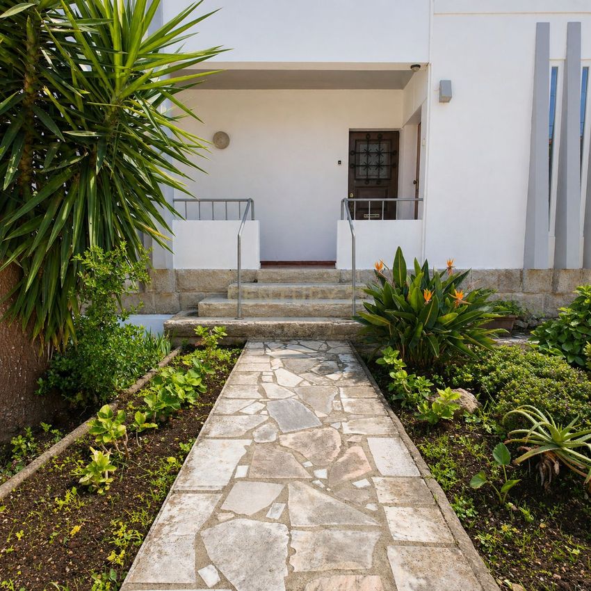 Imagem Fachada de apartamento t4 em Rua Padre Caetano Baptista, 25