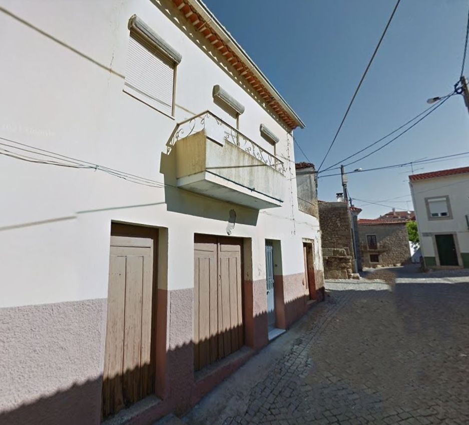Зображення Фасад,  таунхаус, Póvoa de Rio de Moinhos e Cafede