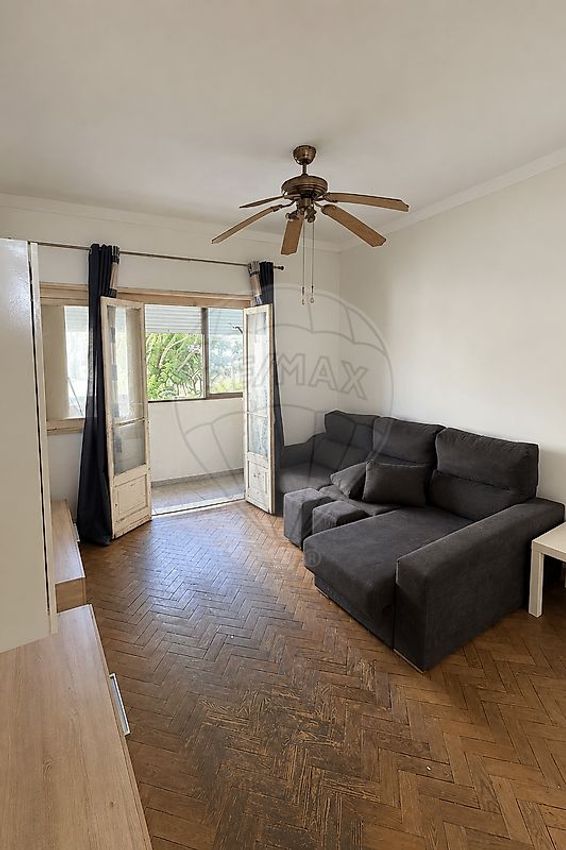Imagem Sala de estar de apartamento t2 em Rua de Timor