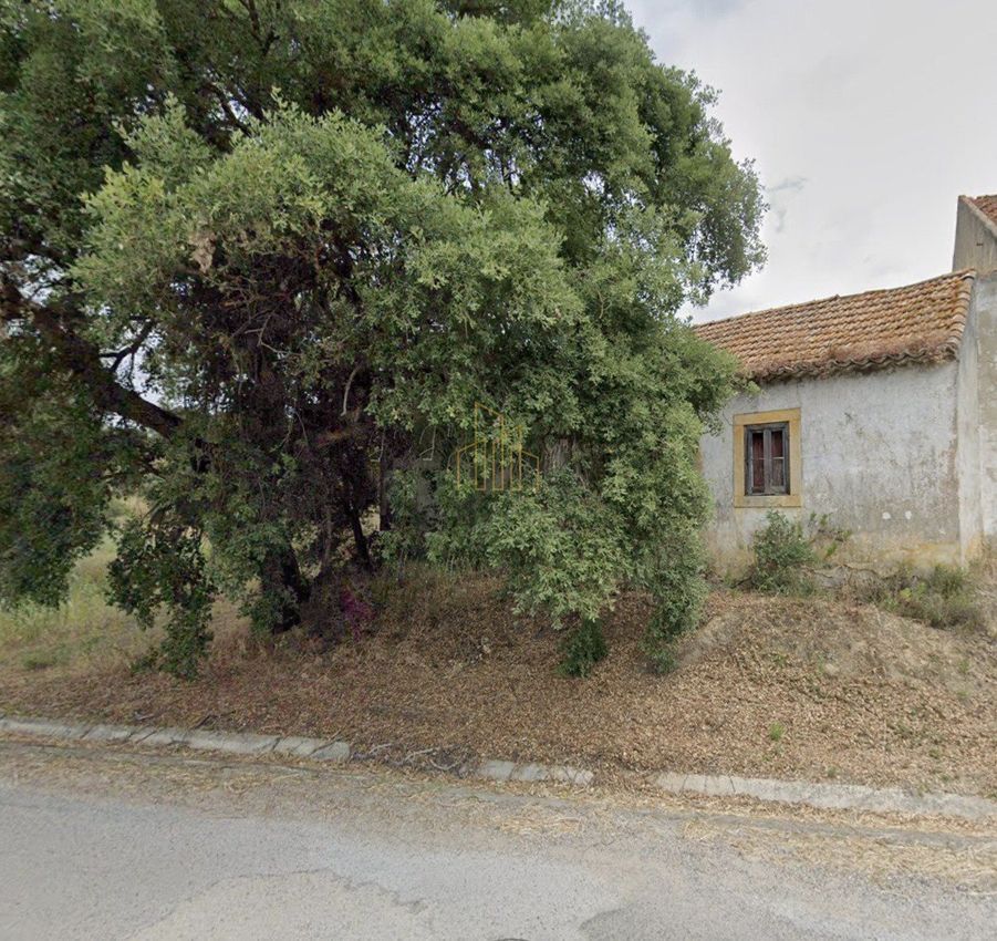 Imagem Fachada de  casa ou moradia em Rua Póvoa de Manique