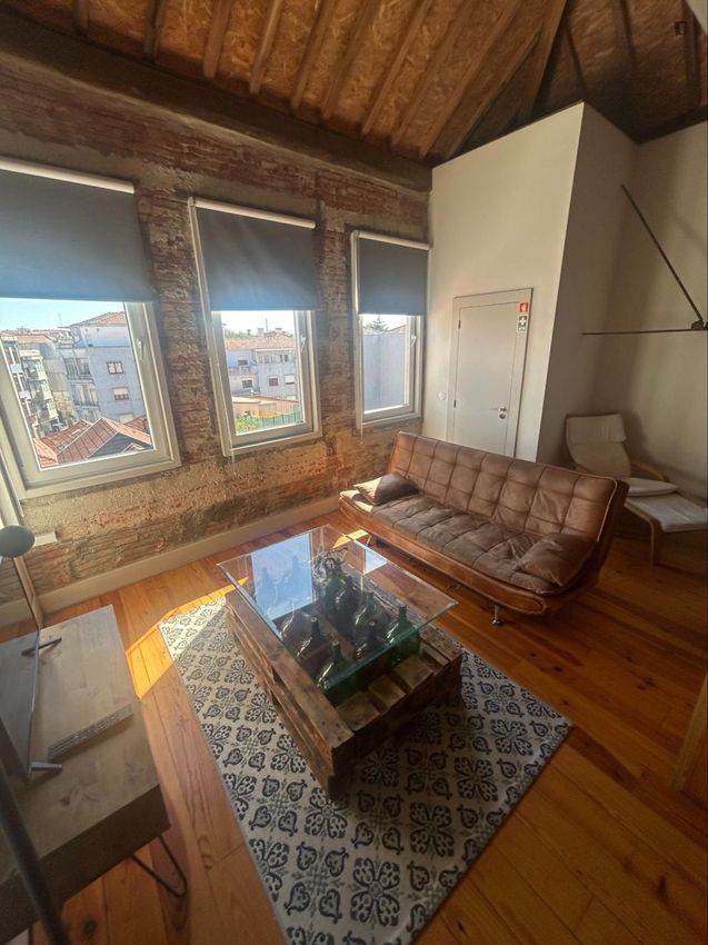 Imagem Sala de estar de apartamento t2 em Rua de Santo Ildefonso