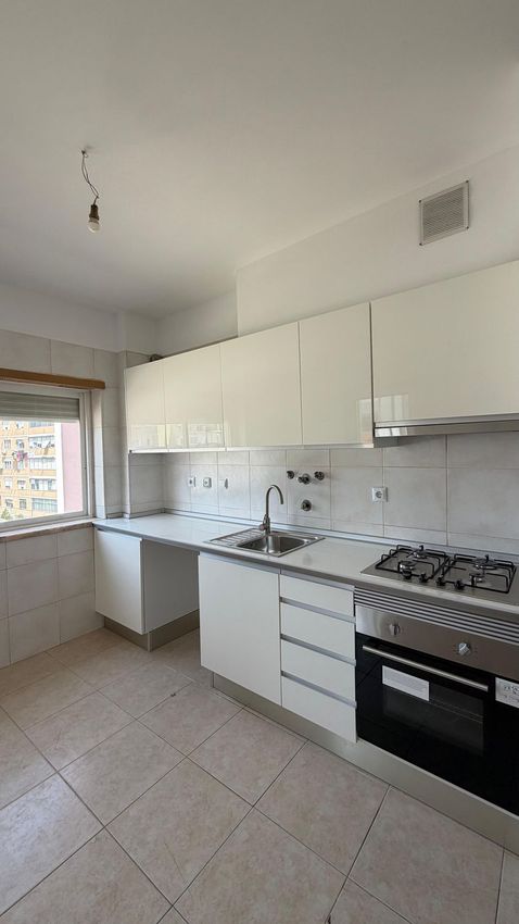 Imagem Cozinha de apartamento t3 em Rua da Liberdade, 12