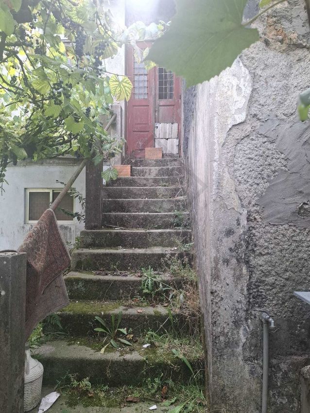 Imagem Detalhes de  andar de moradia em Avintes