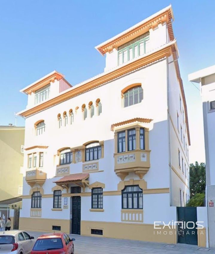 Imagem Fachada de apartamento t4 em Bairro Norte