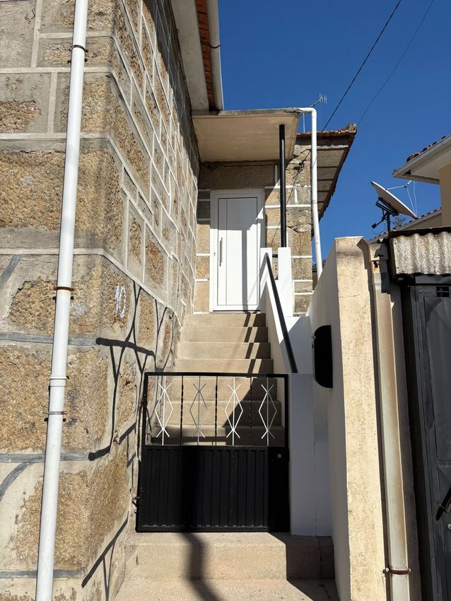 Imagem Vistas de apartamento t2 em Rua Amoreiras, 10