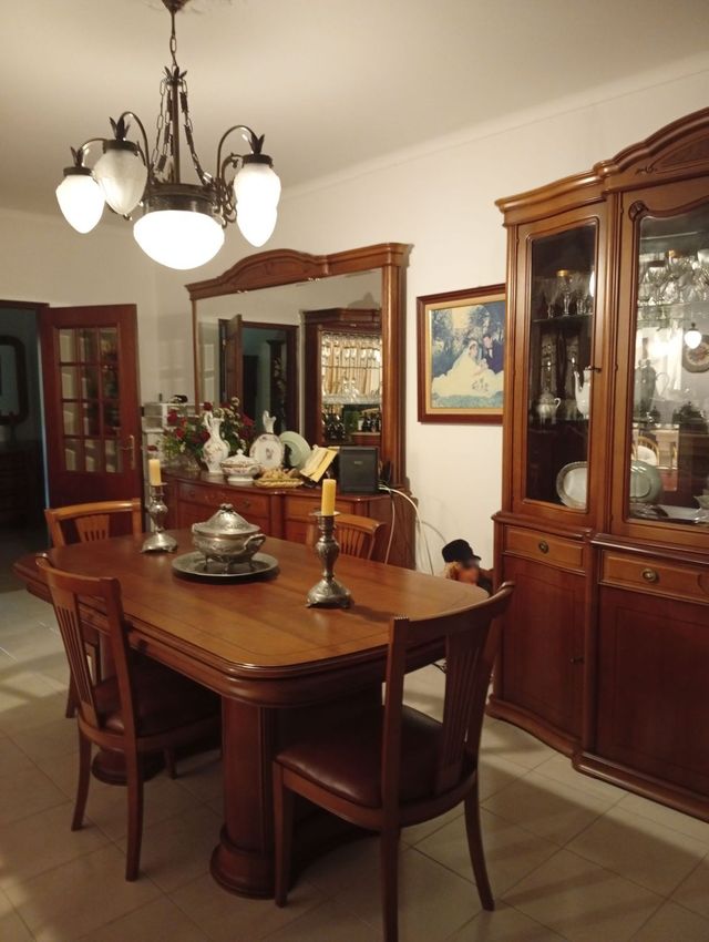 Imagem Sala de estar de apartamento t3 em Rua Maestro Sousa Morais, 19