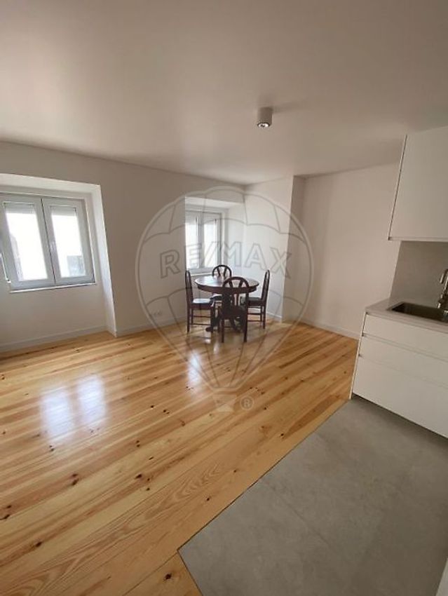 Imagem Sala de estar de apartamento t1 em Rua Rodrigues de Faria