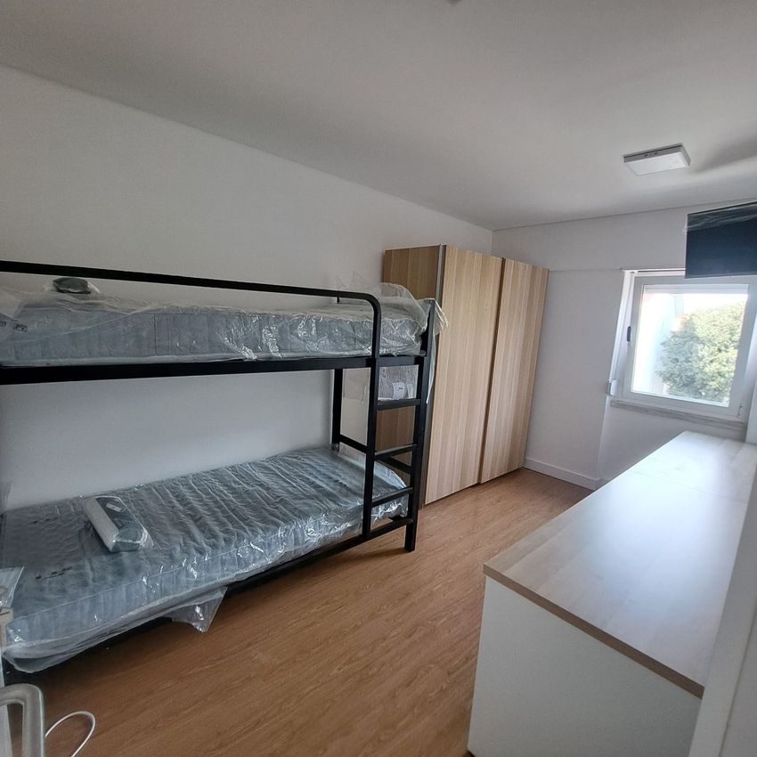 Imagem Quarto de quarto em Praceta António Boto, 3 Porta