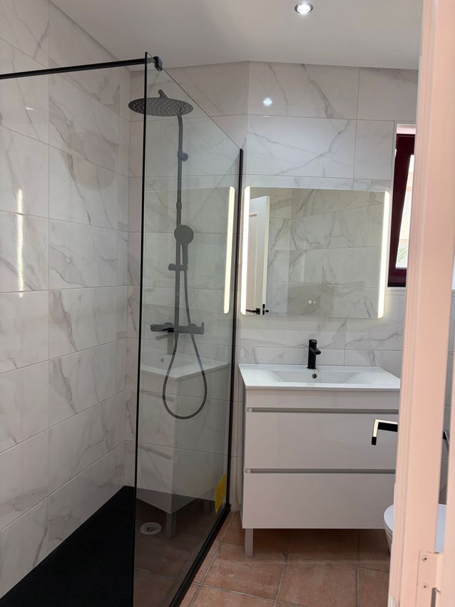 Imagem Casa de banho de apartamento t2 em Rua dos malmequeres, 1