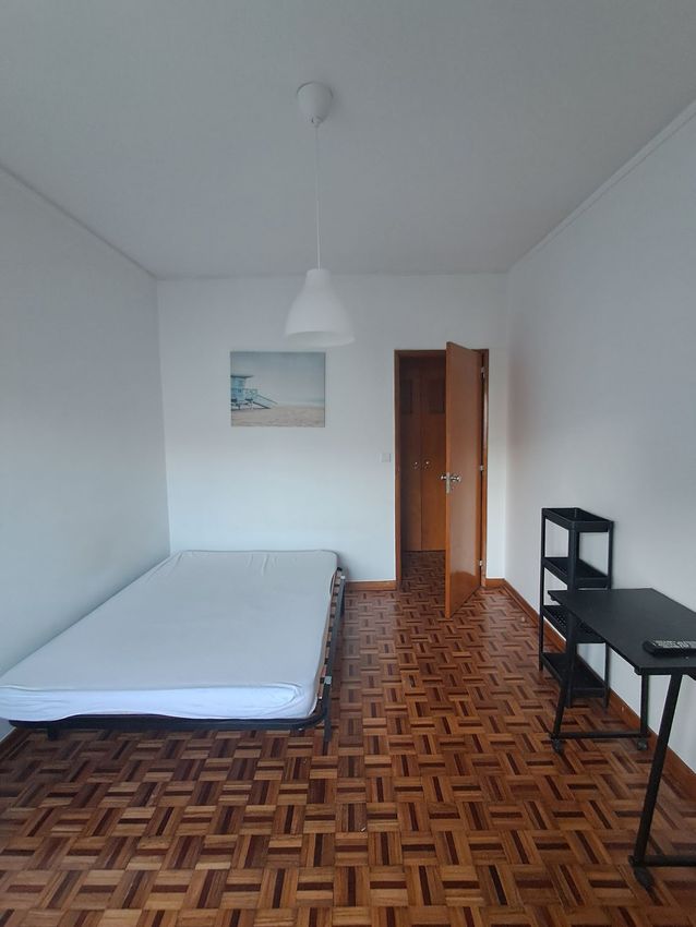 Imagem de quarto em Praceta do Colégio Militar, 19 n