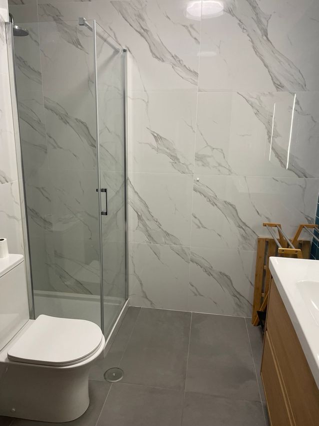 Imagem Casa de banho de apartamento t3 em Rua Pedro de Santarém, 72