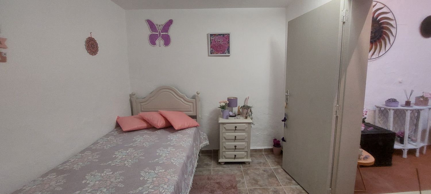Imagem Quarto de  moradia geminada em Rua do Cinema s/n