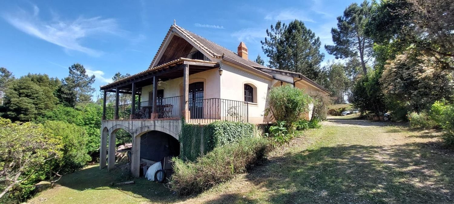 Зображення Фасад,  окремий будинок чи котедж, 155 Rua do Fundo. Rua principal, 3300