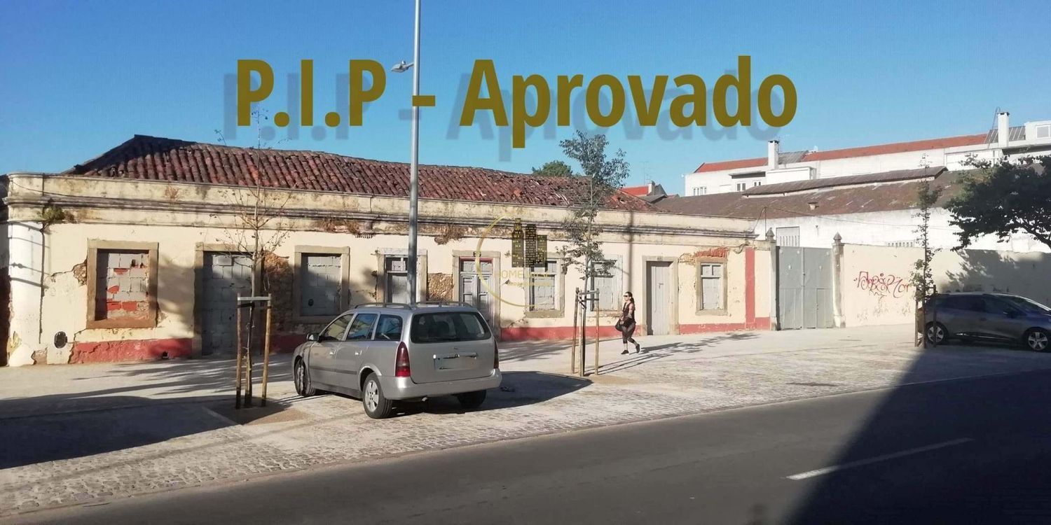 Imagem de terreno em Avenida Combatentes da Grande Guerra